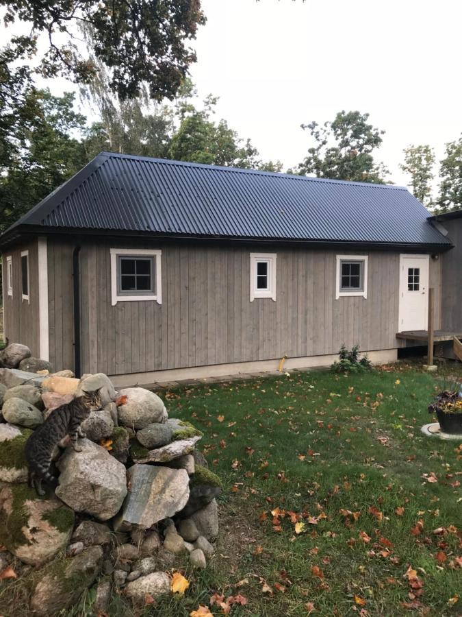 Bed and Breakfast The Old Henhouse Tollarp Exterior foto